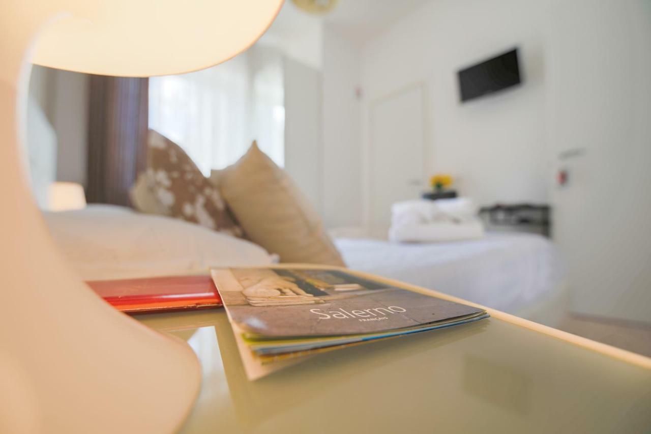 B&B Reginè Салерно Екстериор снимка