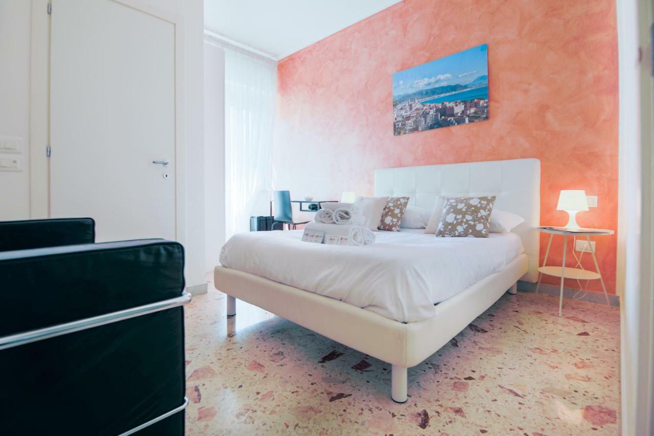 B&B Reginè Салерно Екстериор снимка